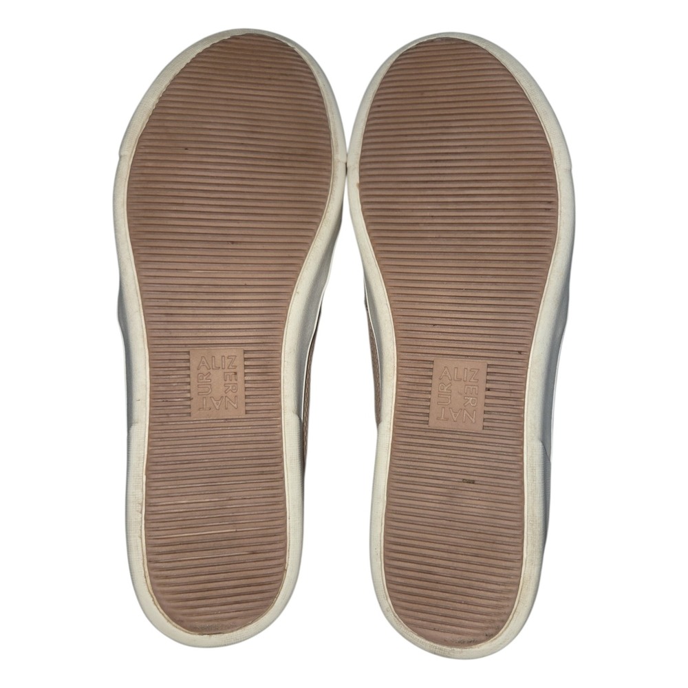 Naturalizer Marianne Mauve Perforated Leather Slip On Sneakers Womens 8.5 M - Picture 8 of 8